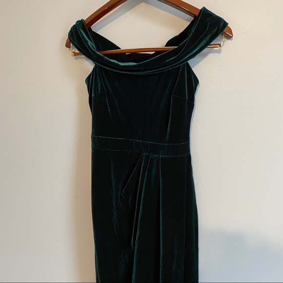 BHLDN Emerald Green Full Length Velvet Gown - Size 2 - Picture 1 of 12